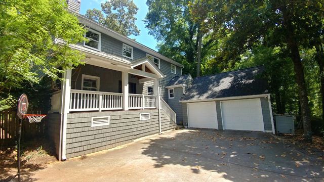 completed exterior painting project in atlanta